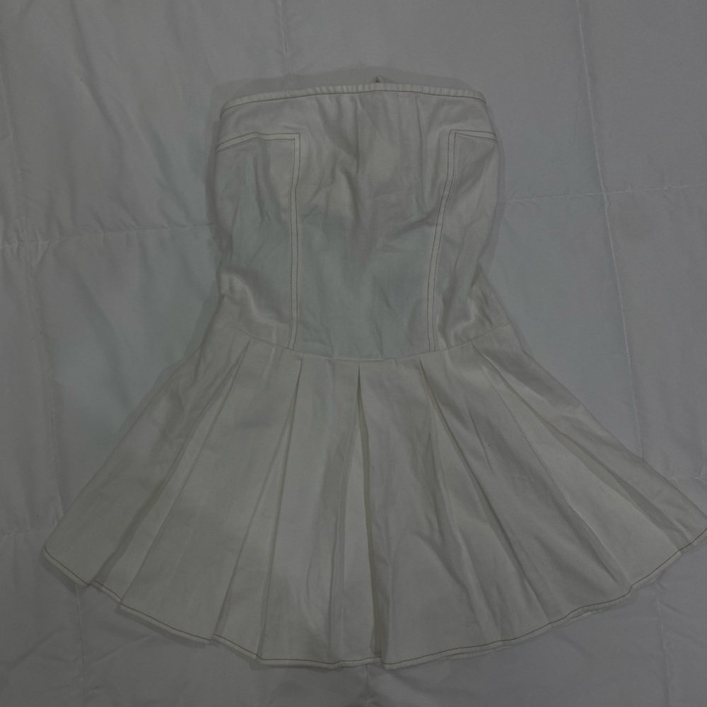 Sleeveless Pleated Dress